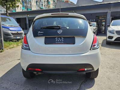 Lancia Ypsilon Ypsilon 1.2 Elefantino Blu ecochic Gpl 69cv my19 Bianco usata Torino