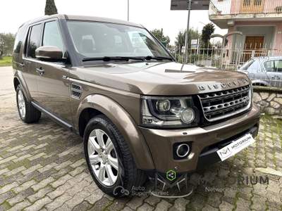 Land Rover Discovery 3.0 SDV6 255CV Oro usata San Giorgio del Sannio