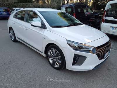 Hyundai Ioniq vettura come nuova km 52000 tagliandi certificati usata Firenze