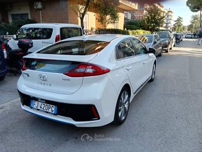 Hyundai Ioniq vettura come nuova km 52000 tagliandi certificati usata Firenze