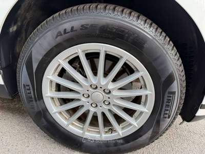 Land Rover Range Rover Velar 2.0d i4 SE 180cv auto Bianco usata Lallio