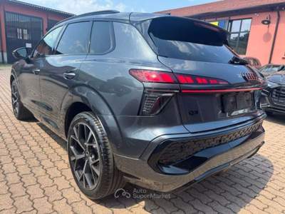 Audi Q3 TFSI 110 kW mHEV S tronic S Line edition Grigio usata Milano