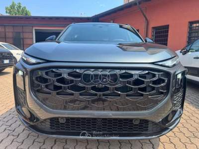 Audi Q3 TFSI 110 kW mHEV S tronic S Line edition Grigio usata Milano