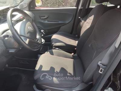 Lancia Ypsilon 5 porte GPL Ecochic Gold Lilla usata Nonantola