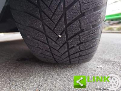 Land Rover Discovery 2.0 SD4 240 CV HSE Luxury GARANZIA INCLUSA Grigio usata Molteno