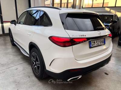 Mercedes-Benz GLC d 4Matic Premium AMG Line Bianco usata Parma