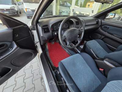 Mazda 323 F Lantis 1.5i 16V cat 5 porte GLX Argento usata Cotignola