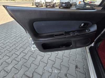 Mazda 323 F Lantis 1.5i 16V cat 5 porte GLX Argento usata Cotignola