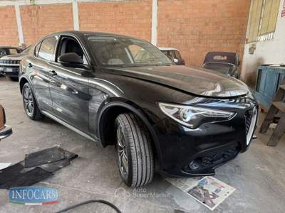 Alfa Romeo Stelvio 2.2 Turbodiesel 210 CV AT8 Q4 Business Motore Fuso Nero usata Este