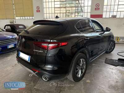 Alfa Romeo Stelvio 2.2 Turbodiesel 210 CV AT8 Q4 Business Motore Fuso Nero usata Este