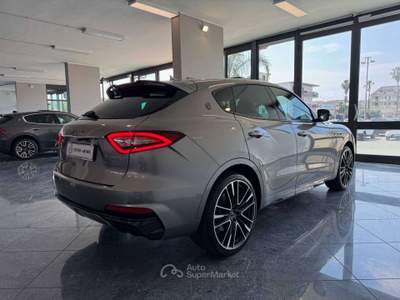 Maserati Levante 3.8 V8 Trofeo 580cv auto Spettacolare Uniprop Grigio usata Giugliano in Campania