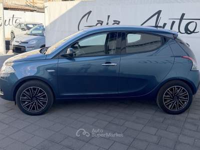 Lancia Ypsilon 5 porte S&S Hybrid Silver Plus Blu/Azzurro usata Roma
