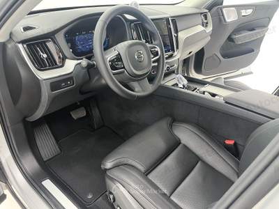 Volvo XC60 PLUG IN  ULTRA DARK AWD AUT **SOSPENSIONI PNEUMATICHE E  SEDILI VENTILATI** Argento usata Bassano del Grappa
