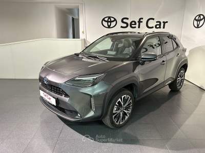 Toyota Yaris Cross 1.5 Hybrid 5p. E-CVT AWD-i Lounge Grigio usata Milano