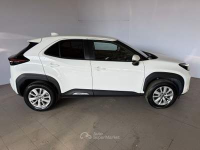 Toyota Yaris Cross Yaris Cross 1.5h Business fwd 116cv e-cvt Bianco usata Monza