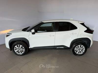 Toyota Yaris Cross Yaris Cross 1.5h Business fwd 116cv e-cvt Bianco usata Monza