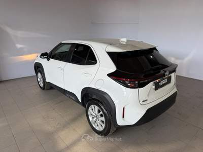 Toyota Yaris Cross Yaris Cross 1.5h Business fwd 116cv e-cvt Bianco usata Monza