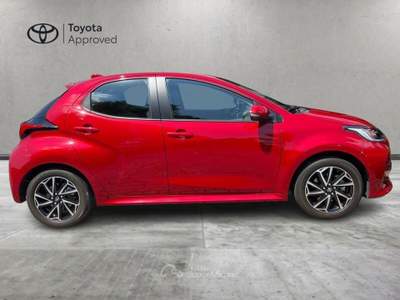Toyota Yaris Hybrid Trend MY22 Rosso usata Civate