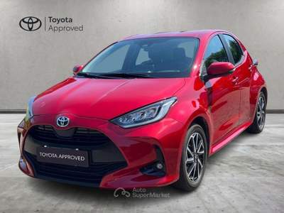 Toyota Yaris Hybrid Trend MY22 Rosso usata Civate