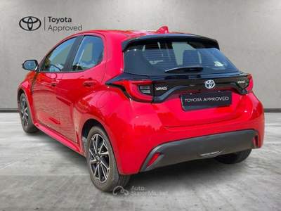 Toyota Yaris Hybrid Trend MY22 Rosso usata Civate