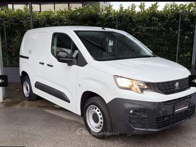 Citroen Berlingo Berlingo van M 1.5 bluehdi 100cv 3POSTI Bianco usata Alonte