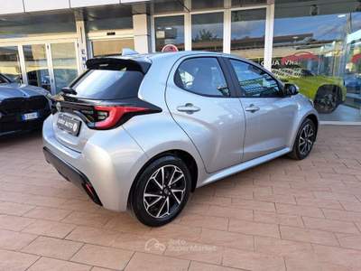 Toyota Yaris Yaris 1.5 Hybrid 5 porte Style Grigio usata Casoria