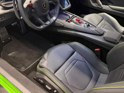 Lamborghini Temerario Temerario 4.0 V8 hpev Verde usata Suzzara