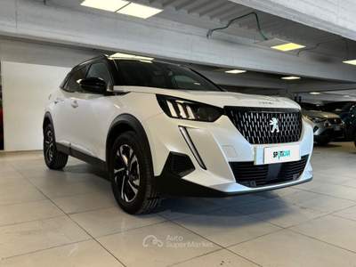 Peugeot 2008 PureTech 130 GT S/S Bianco usata Milano