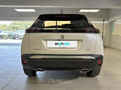 Peugeot 2008 PureTech 130 GT S/S Bianco usata Milano