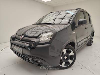 Fiat Panda III 2024 Cross 1.0 firefly hybrid s&s 70cv Verde usata Erba
