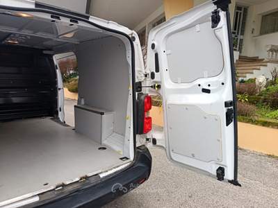 Peugeot Expert EXPERT Premium Long- 2.0 BlueHDi 140cv Bianco usata Villaga