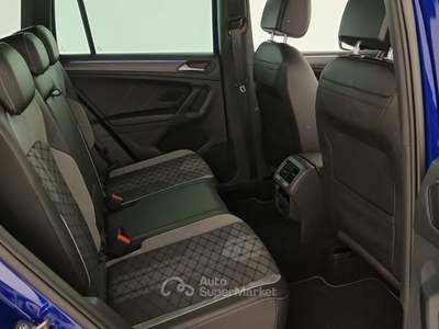 Volkswagen Tiguan Tiguan 2.0 tdi R-Line 150cv dsg Blu/Azzurro usata Reggio nell'Emilia