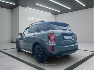 MINI Countryman Cooper D Essential automatica Verde usata Rende