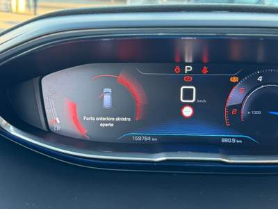 Peugeot 3008 BlueHDI 130 EAT8 S&S Business Verde usata San Giuseppe Vesuviano