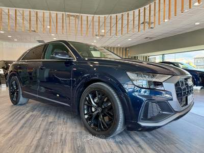 Audi Q8 50 TDI 286cv quattro tiptronic Sport Blu/Azzurro usata Foligno
