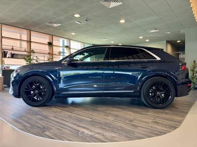 Audi Q8 50 TDI 286cv quattro tiptronic Sport Blu/Azzurro usata Foligno