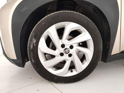 Toyota Aygo X 1.0B (72 CV) Trend Air S-CVT Marrone usata Massa