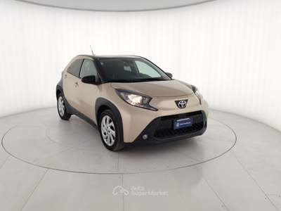 Toyota Aygo X 1.0B (72 CV) Trend Air S-CVT Marrone usata Massa