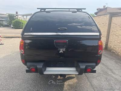 Mitsubishi L200 L200 2.5 DI-D/178CV DC Intense Plus Nero usata Rivalta di Torino