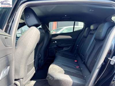 Peugeot 408 Hybrid 145 e-DCS6 GT Nero usata Sant'Anastasia