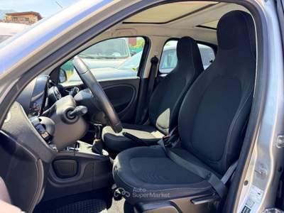 Smart ForFour  1.0 Passion 71cv Nero usata Sant'Anastasia
