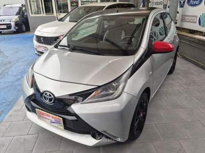 Toyota Aygo 1.0 VVT-i 69 CV 5p. x-play TSS Grigio usata Villaricca