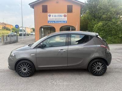 Lancia Ypsilon Ypsilon 1.0 FireFly 5p.S&S Hyb. Platino Grigio usata San Giorgio di Piano