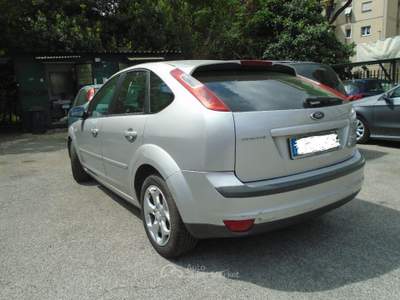 Ford Focus  5p 1.6 tdci 90cv Giallo usata Roma