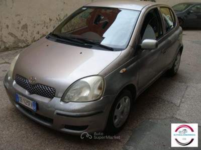 Toyota Yaris 16V 5 porte Sol Grigio usata ROMA