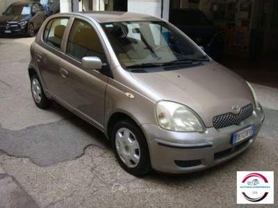Toyota Yaris 16V 5 porte Sol Grigio usata ROMA