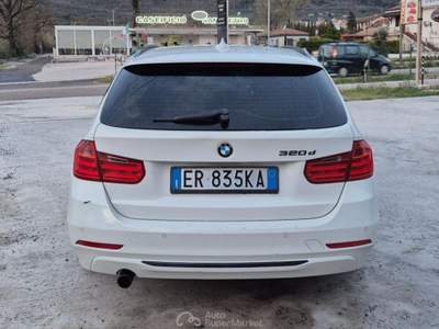 BMW Serie 3 320d 320d Sport usata Venafro