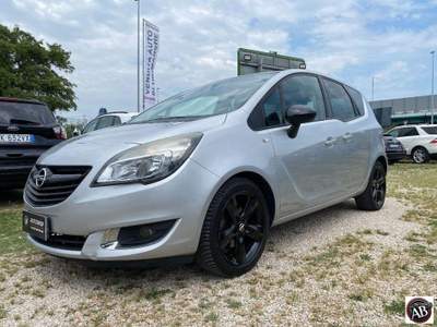 Opel Meriva 1.4 T 120CV GPL TECH Design Edition Grigio usata Latina