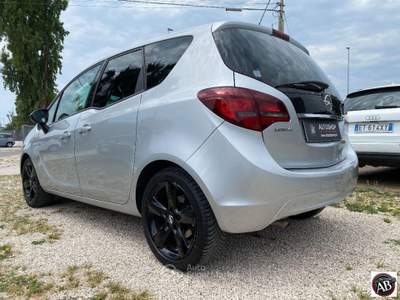 Opel Meriva 1.4 T 120CV GPL TECH Design Edition Grigio usata Latina