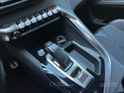 Peugeot 5008 S&S EAT6 GT Line 7 POSTI usata Pieve di Cento